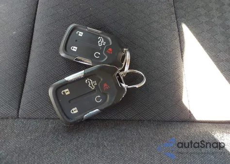 2021 Chevrolet Silverado 1500 4Wd Short Bed Lt z USA, uszkodzony, nr VIN 1GCUYDED6MZ222900